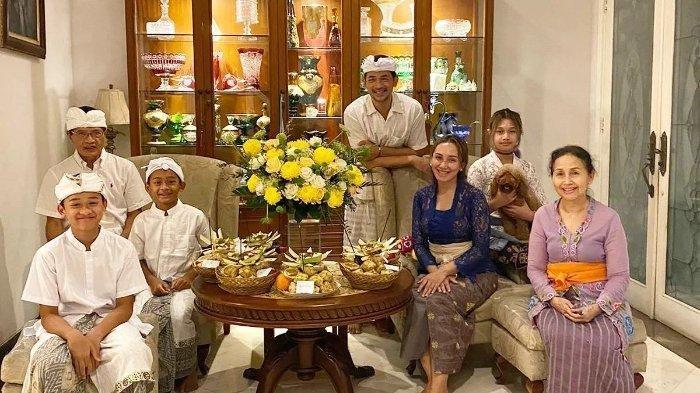 Oka Antara rayakan Hari Raya Nyepi bersama keluarga