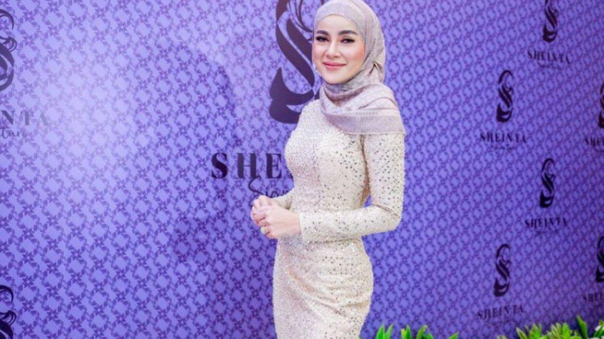 Olla Ramlan putuskan untuk membekukan sel telurnya.