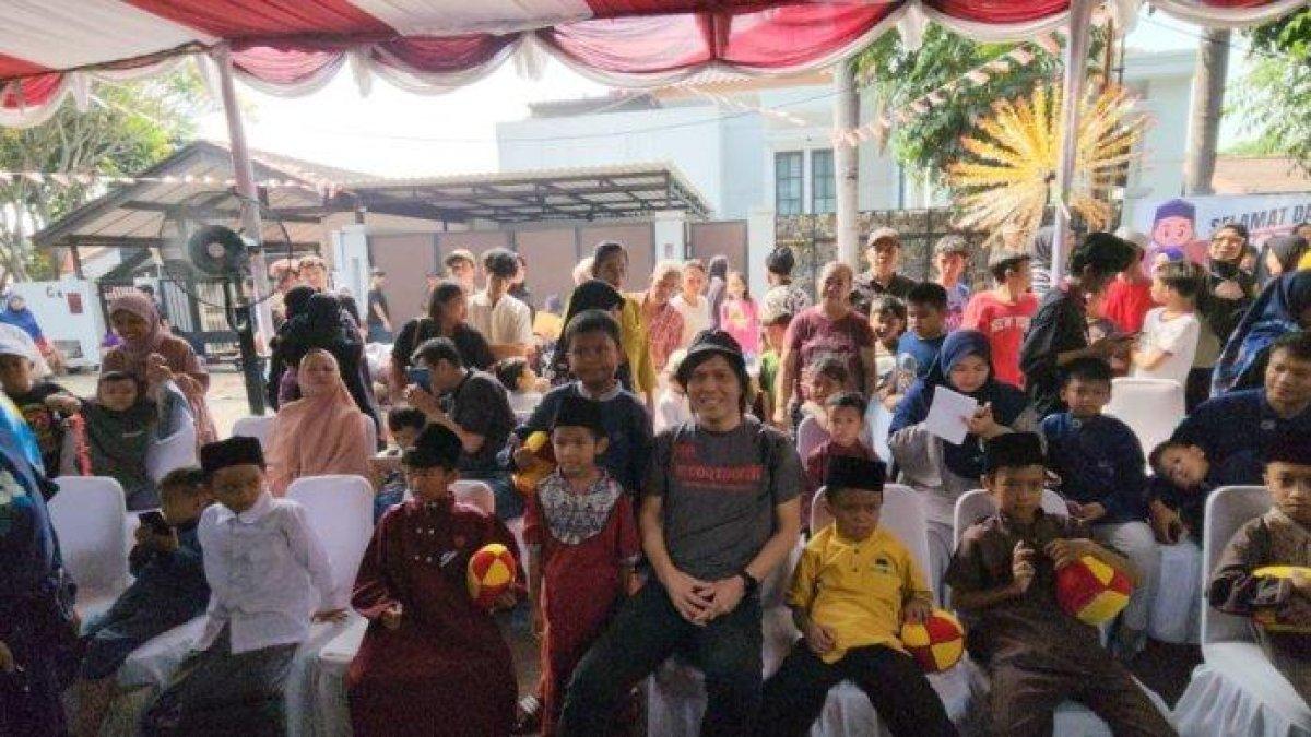 once mekel gelar acara sunat msal foto