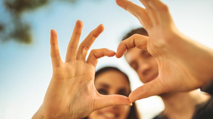 Pria yang punya sifat penuh kasih sayang dan empati lebih menarik perhatian wanita