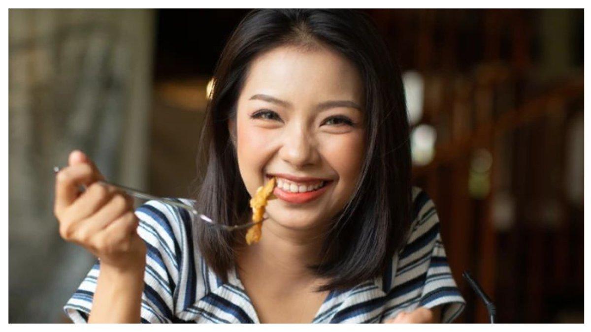 RAHASIA SUKSES 9 TIPS BIKIN PACAR MAKAN SEHAT DAN BAHAGIA - tips bikin pasangan ketagihan makanan sehat itu mudah Ubah resep, kreasikan tampilan dan tambahkan sentuhan lezat,  Makan sehat jadi lebih seru.