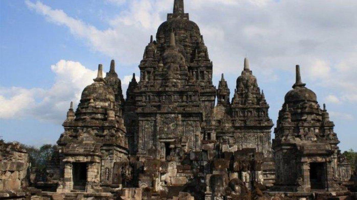 peninggalan masa hindu-buddha