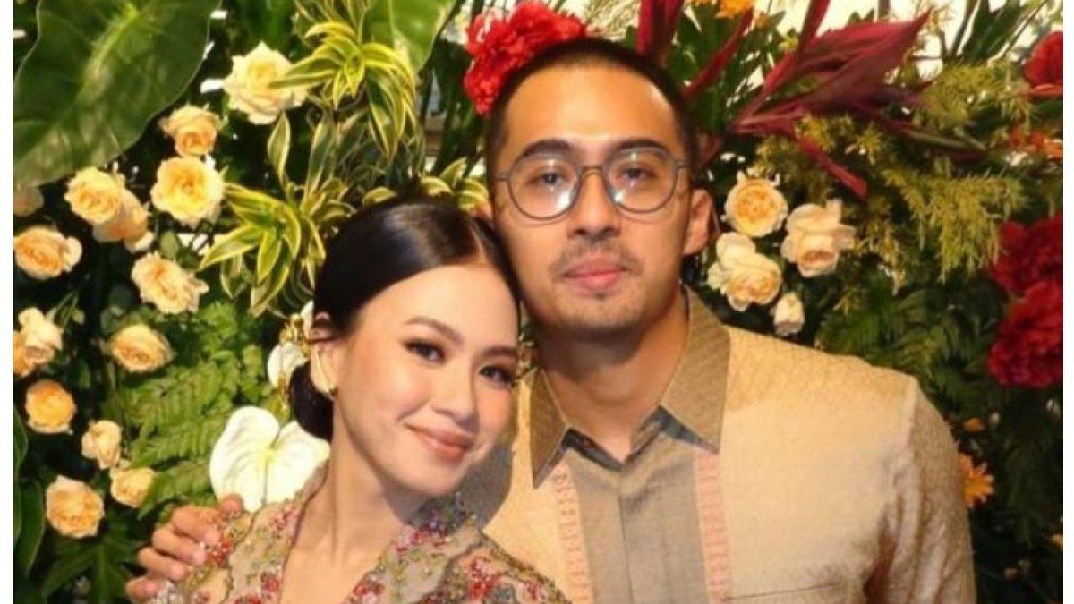 personel band Lomba Sihir, Rayhan Noor.