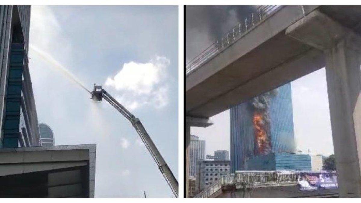 Petugas Gulkarmat mengerahkan 2 Unit Bronto Skylift