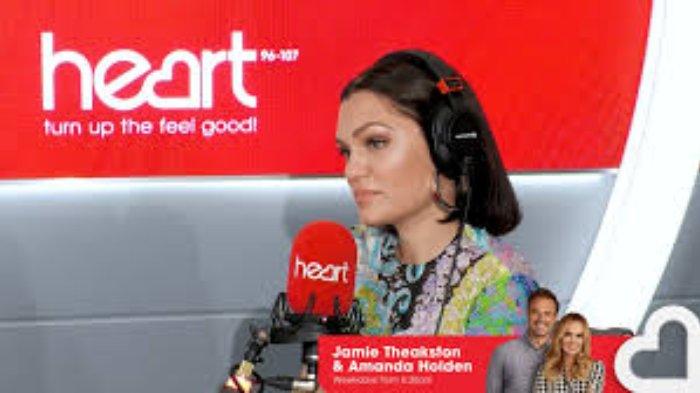 Podcast bersama Jessie J