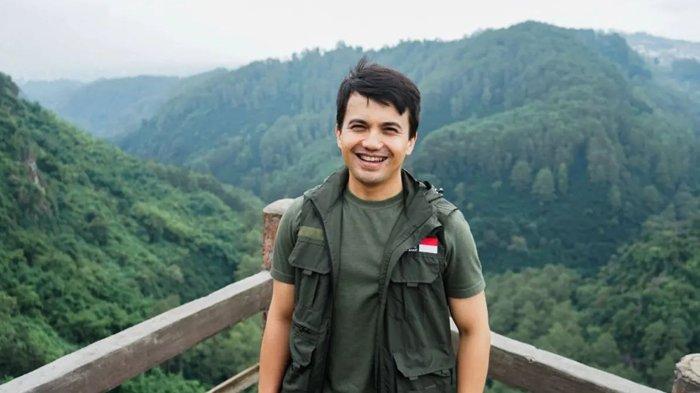 LARANG ANAK NGEKOS - Sahrul Gunawan dan mantan istrinya tampak memiliki kekhawatiran yang sama, mereka tidak ingin putra mereka kuliah terlalu jauh dari rumah.
