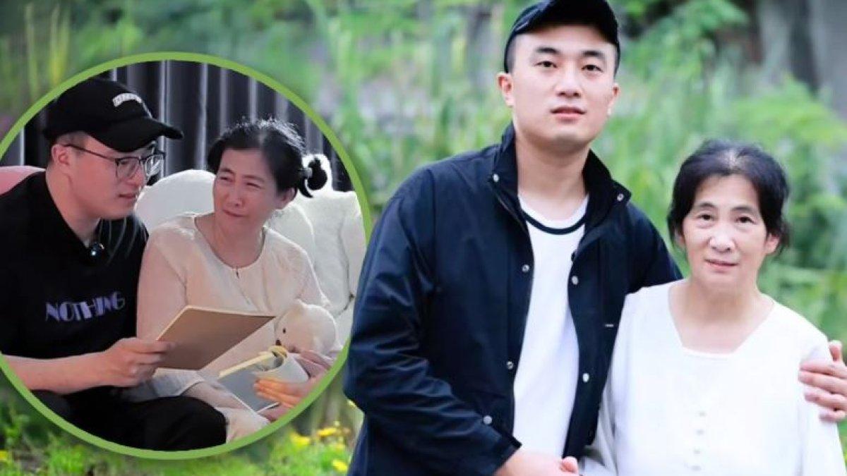 Kisah seorang pria rela tinggalkan pekerjaan demi merawat ibunya yang menderita demensia frontotemporal.