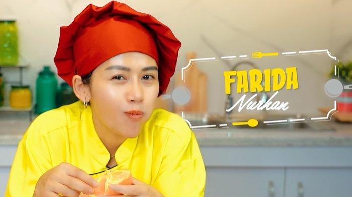 Profil Farida Nurhan.