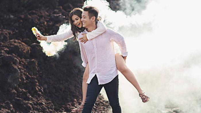 Putri Titian dan Junior Liem