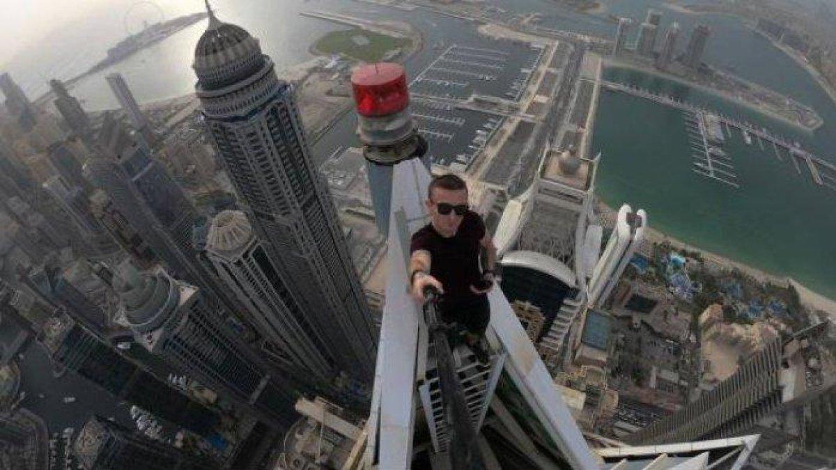 Remi Lucidi, selebgram pemanjat gedung yang tewas jatuh dari lantai 68 Menara Tregunter, Hong Kong, Kamis (27/7/2023) lalu.