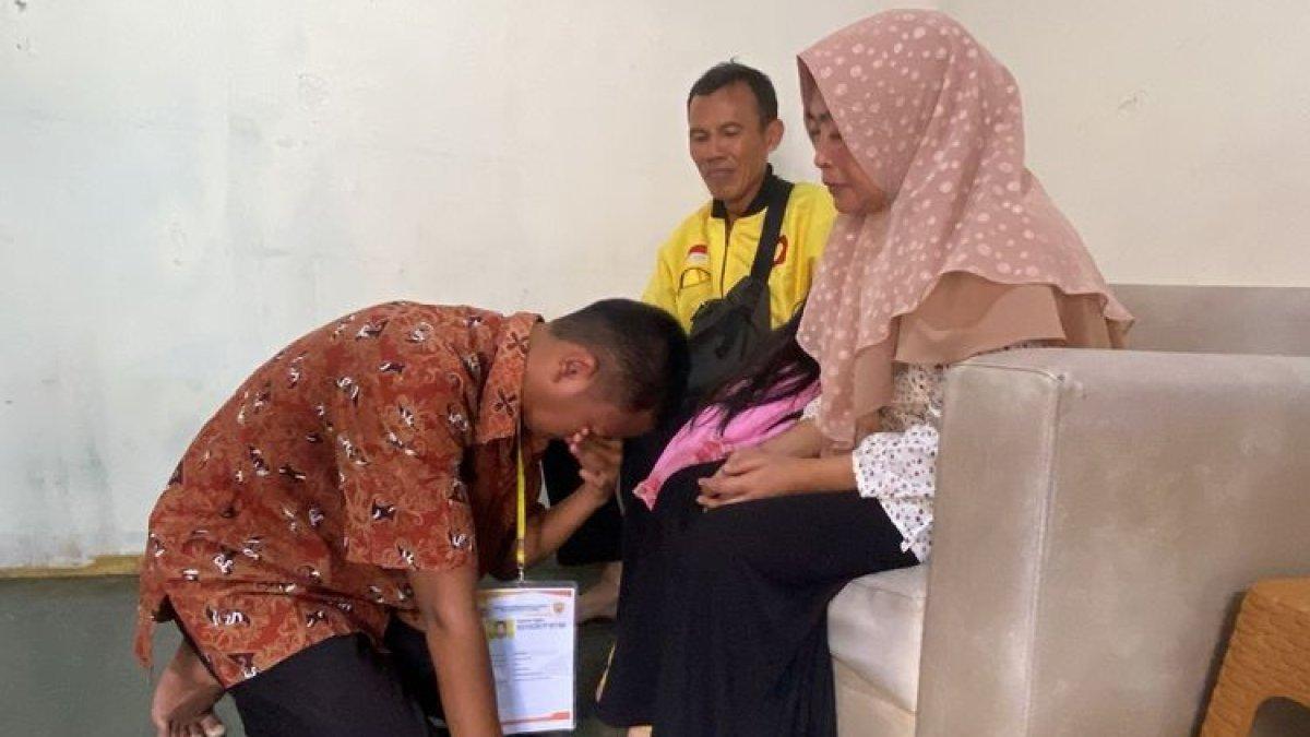 Rizqi (19) anak driver ojek online yang diterima menjadi bintara Polri, Kamis (20/7/2023)