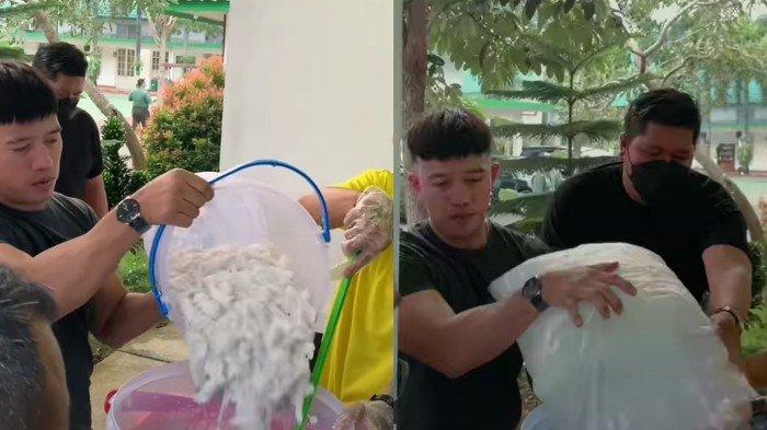 Ruri Repvblik jualan es kelapa kurma