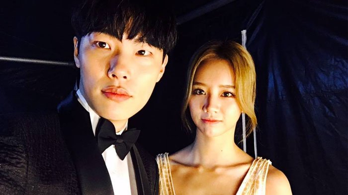 Ryu Jun Yeol dan Hyeri Girl's Day pacaran