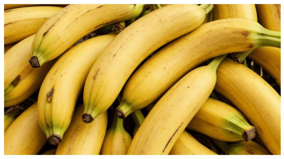 SAKIT KEPALA MIGRAIN - 8 makanan ini diam-diam bisa memperparah migrainmu Kenali penyebabnya agar terhindar dari sakit kepala yang mengganggu.