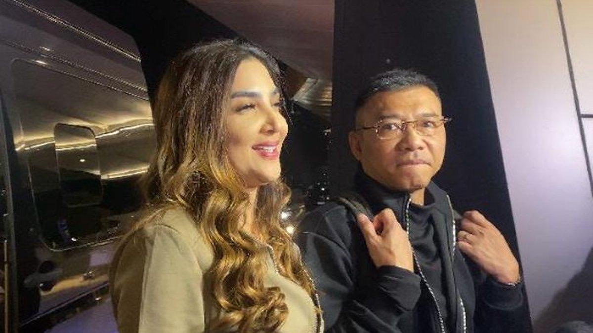 salah satu koper milik Anang Hermansyah tertinggal di kediaman mereka.