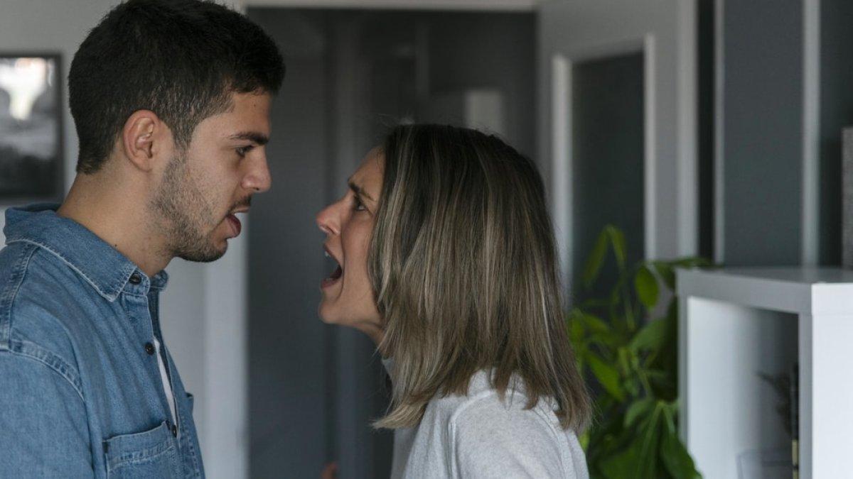 debat dengan pasangan