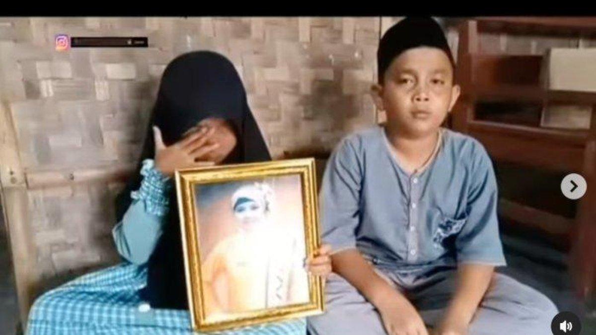 SANR (9) dan ARPP (11), kakak beradik yang minta ayahnya ditangkap karena membunuh ibunya.