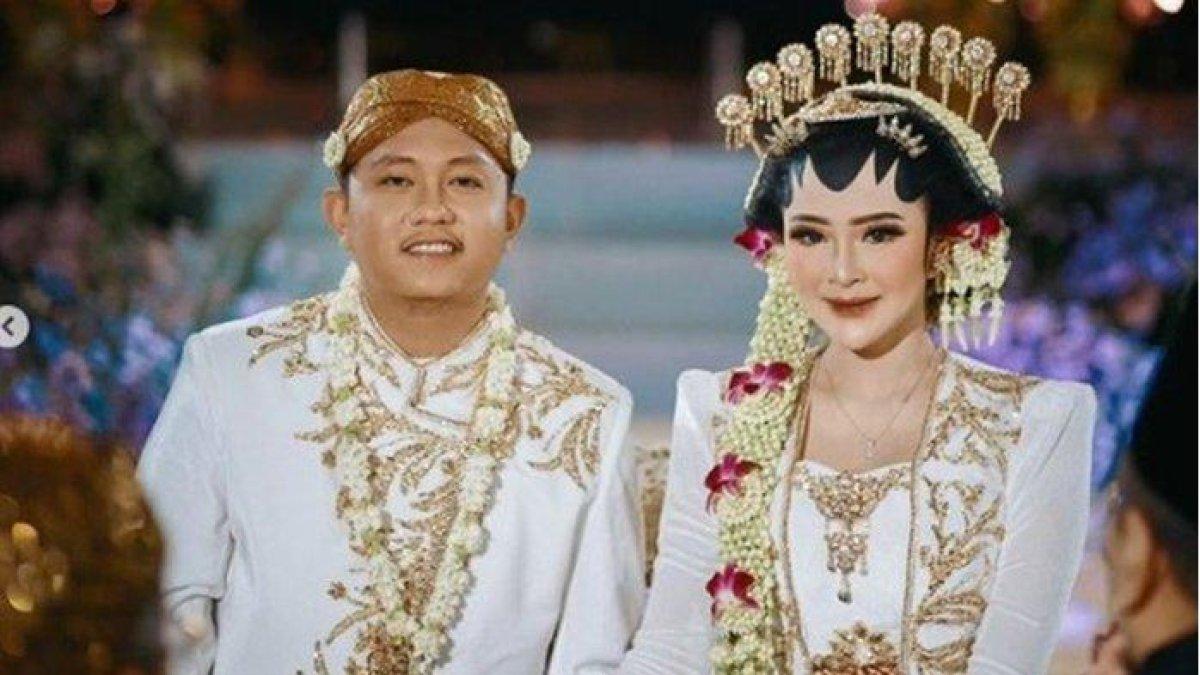 Pernikahan pedangdut Denny Caknan dan Bella Bonita