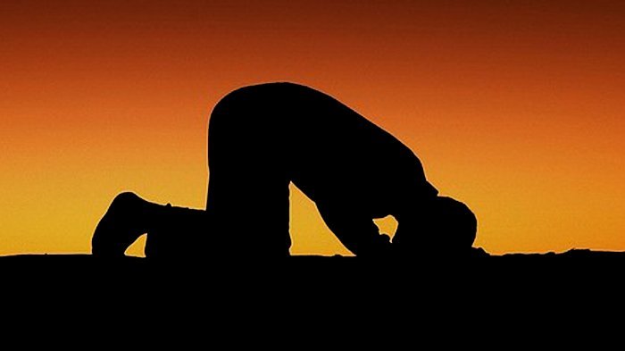 TATA CARA SHOLAT TASBIH - Berikut keutamaan dan tata cara sholat Tasbih