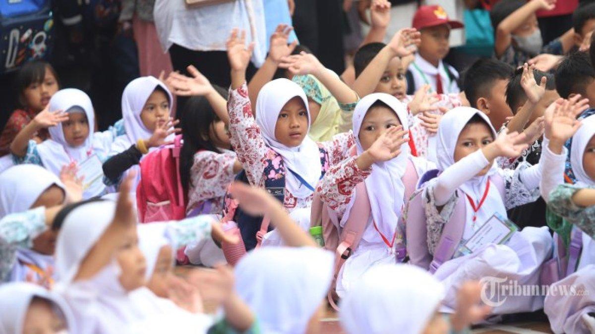 Contoh pidato kepala sekolah di acara MPLS SMP, SMA dan SMK