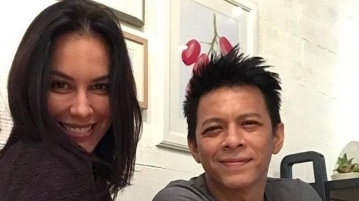 KISAH CINTA KEDUANYA - Sophia Latjuba dan Ariel NOAH pernah menjalin asmara lalu putus 2018 silam.