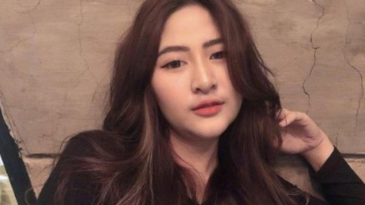 Cica Andjani, istri Ricky Subagja.