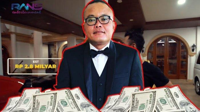 Sule kaya raya, punya sederet mobil mewah dengan total harga miliaran rupiah.