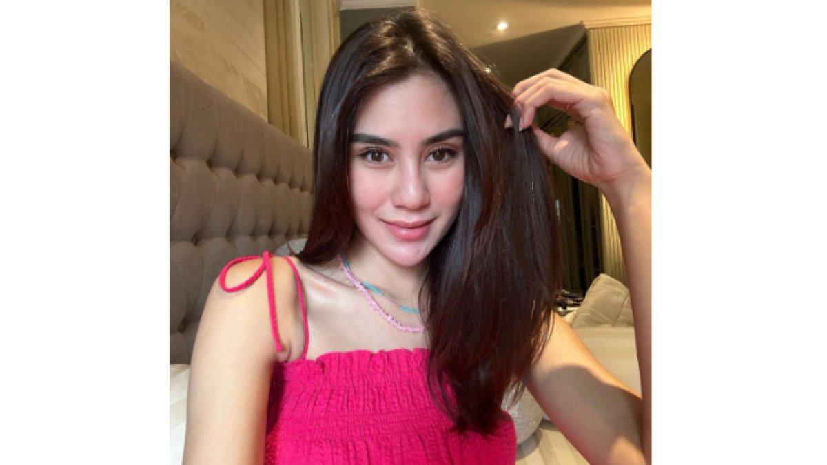 Syahnaz diterpa isu selingkuh