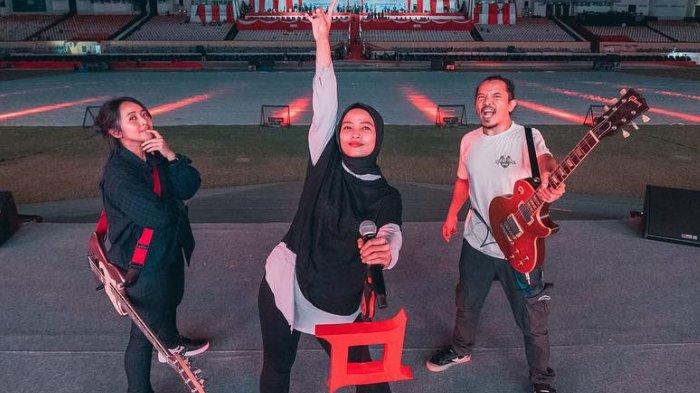 Tantri Kotak ungkap kondisinya baik-baik saja.