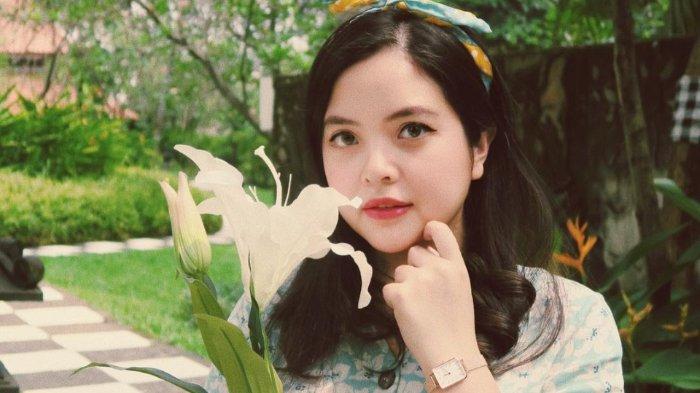 ARTIS PUNYA IQ TINGGI - Tasya Kamila merupakan lulusan Fakultas Ekonomi Universitas Indonesia dan melanjutkan studi S2 di Columbia University, salah satu kampus paling bergengsi di dunia.