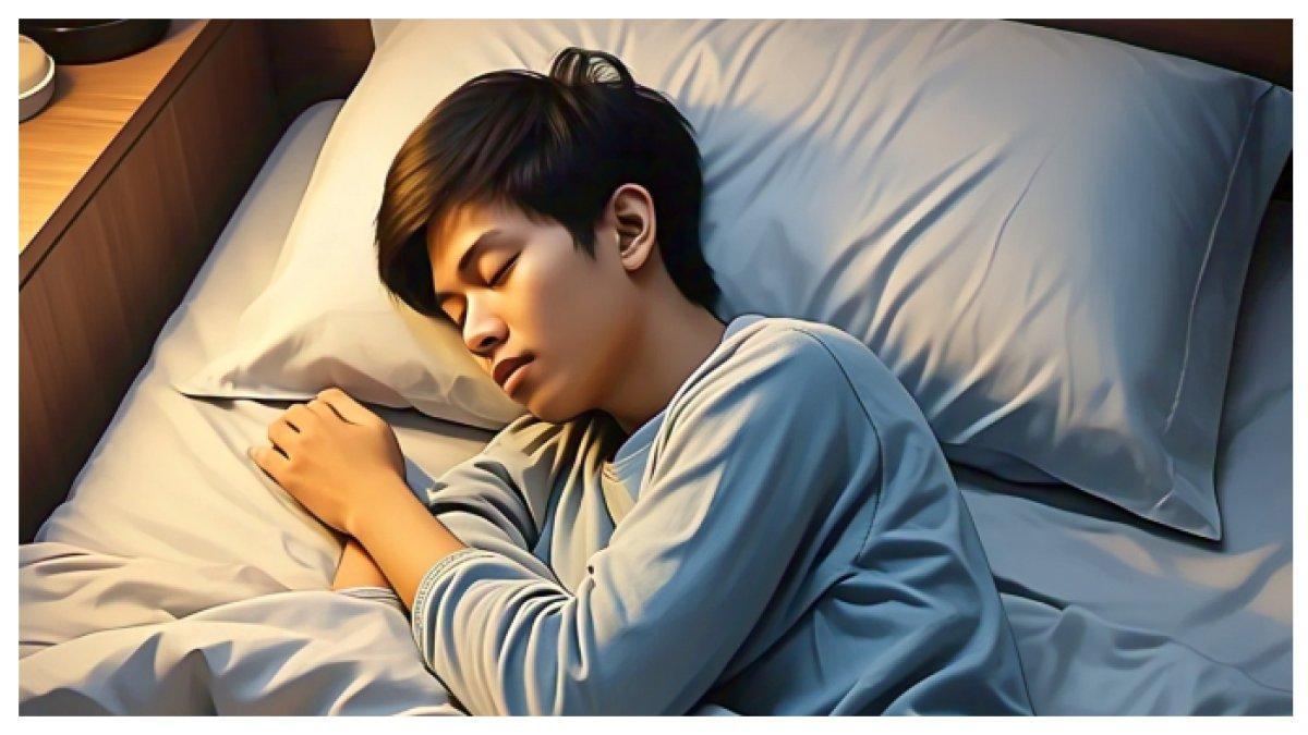 TIDUR DENGAN NYAMAN - Bantal yang tepat mendukung leher, mencegah nyeri, dan menjaga posisi tubuh saat tidur agar tetap nyaman.