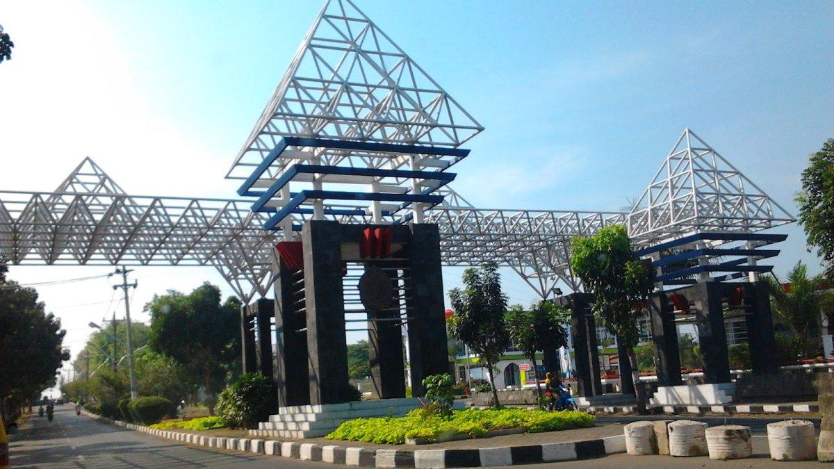 Mahasiswa Undip ditemukan tewas tergeletak di taman Tirto Agung
