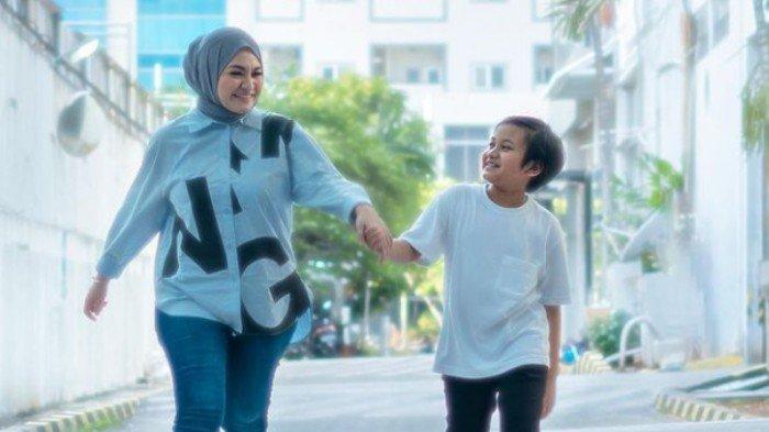 Momen kedekatan Nathalie Holscher dan Ferdi yang kini tinggal kenangan