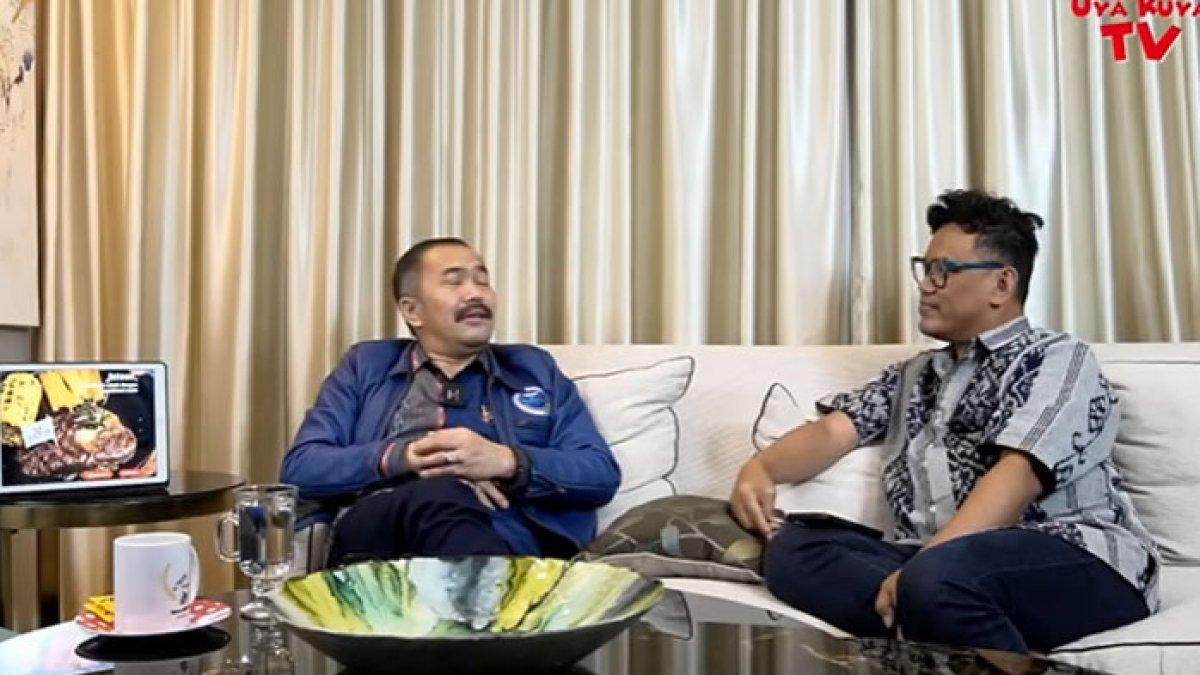 Inilah profil dan akun medsos Uya Kuya banting stir ikut terjun ke dunia politik ternyata lulusan kampus ternama