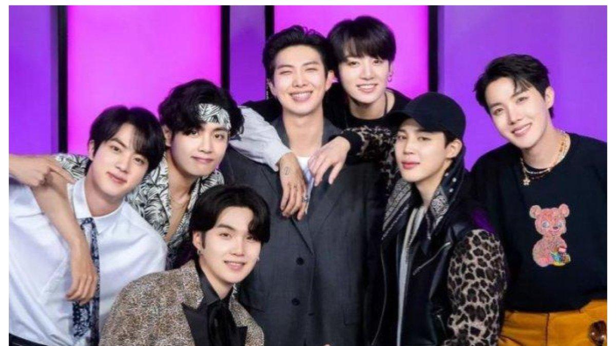 BTS PECAHKAN REKOR DENGAN VIEWERS NYA YANG MEROKET - BTS kembali pecahkan rekor! ‘Run BTS’ resmi tembus 500 juta streaming di Spotify, bukti tak terbantahkan akan kejayaan mereka!