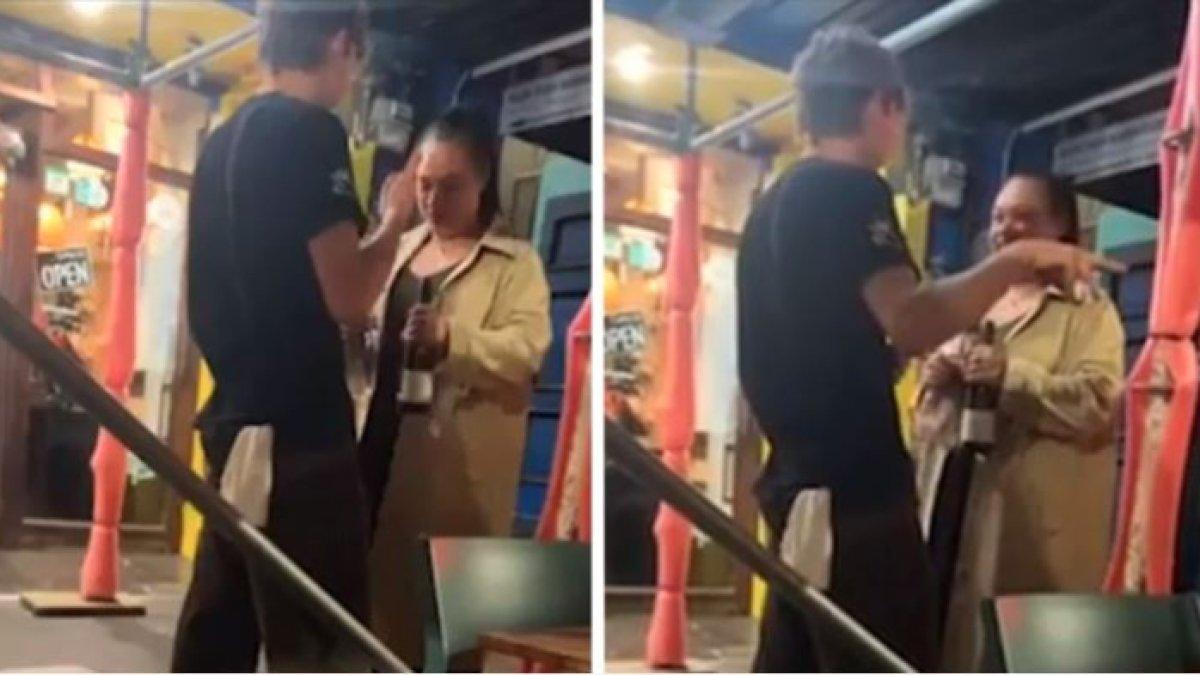 Pelayan Andrew Jenkins mengatakan pada satu titik dia memegang sebotol anggur ketika dia bertanya kepadanya 