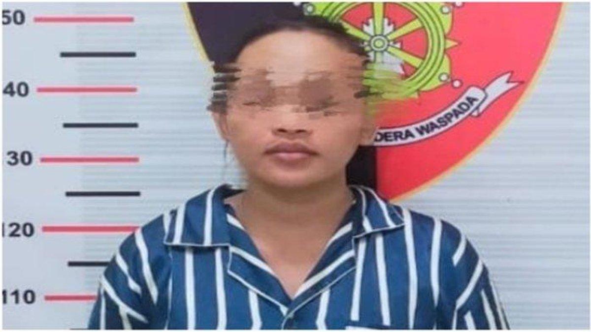 Winda bandar arisan di MUBA memukul member pakai pukul besi