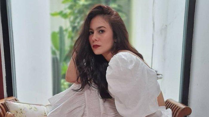 Wulan Guritno seorang single parent