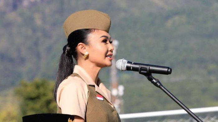 Yuni Shara: Wahyu Setyaning Budi