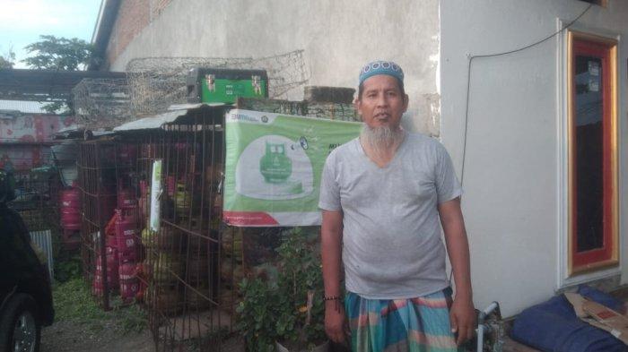 Andi Mappiaase, pemilik pangkalan gas di Mamuju Tengah.