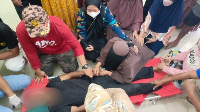 GURU MENINGGAL - Seorang guru Sekolah Dasar (SD) di Polewali mandar (Polman), Sulawesi Barat meninggal dunia saat mendampingi peserta perkemahan, di Lapangan Bumiayu, Kecamatan Wonomulyo, Polman pada Minggu (15/6/2025). Guru SD itu bernama Heri Sarifuddin (43). 
