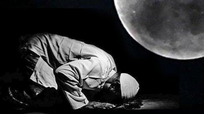 Keutamaan Beristighfar di Waktu Fajar