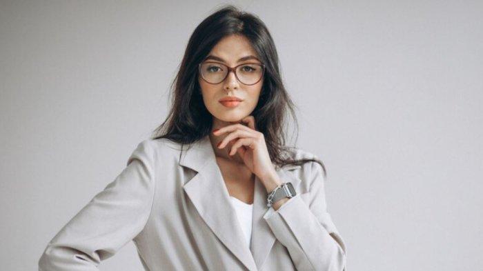 Ilustrasi shio yang berani menantang risiko.