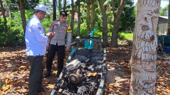 Kondisi perahu setelah mengalami kebakaran di Dusun Kire Selatan, Desa Kire, Kecamatan Budong-budong, Kabupaten Mamuju Tengah, Sulawesi Barat, Selasa (10/9/2024).