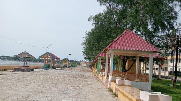 Sudah Enam Bulan, Pantai Barane Sepi Pengunjung, Atap Gasebo Banyak ...