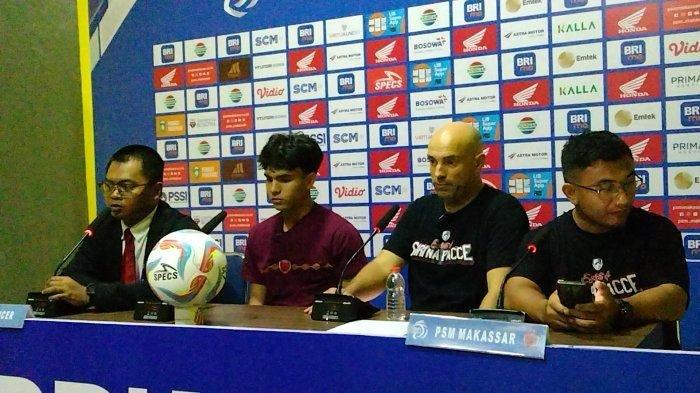 Pelatih PSM Bernaedo Tavares dan pemain saat jumpa pers usai taklukkan Persib Sabtu (22/7/2023) malam.(Ist)