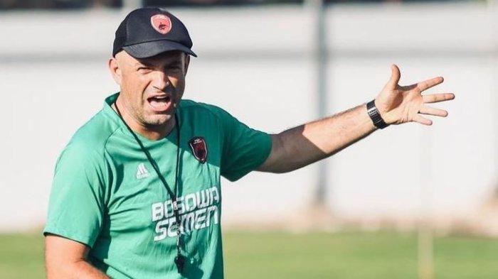 Pelatih PSM Makassar di Liga 1 2023-2024, Bernardo Tavares.