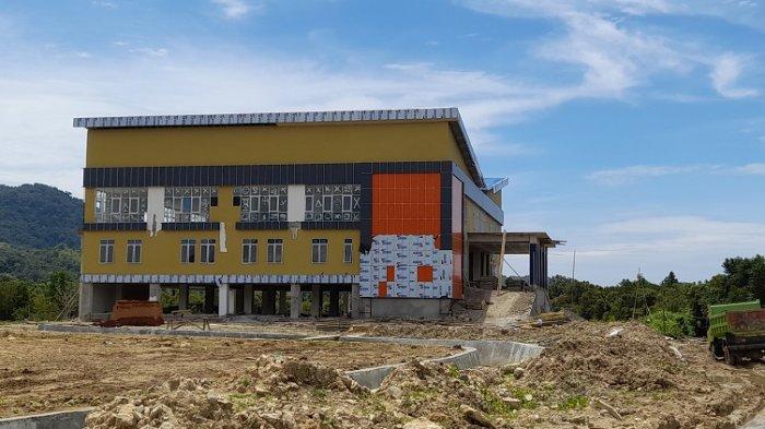 Pembangunan gedung Perpustakaan Sulbar di Jl Martadinata, Kecamatan Simboro, Mamuju, Sulbar.