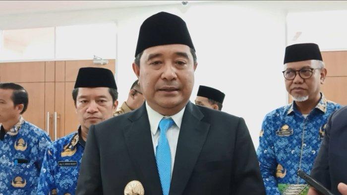 Pj Gubernur Sulbar Bahtiar Baharuddin saat ditemui di Gedung DPRD Sulbar, Selasa (17/12/2024).