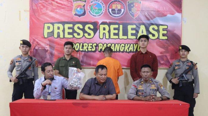 Polisi menggelar jumpa pers terkait kasus pencabulan anak di bawah umur di pasangkayu